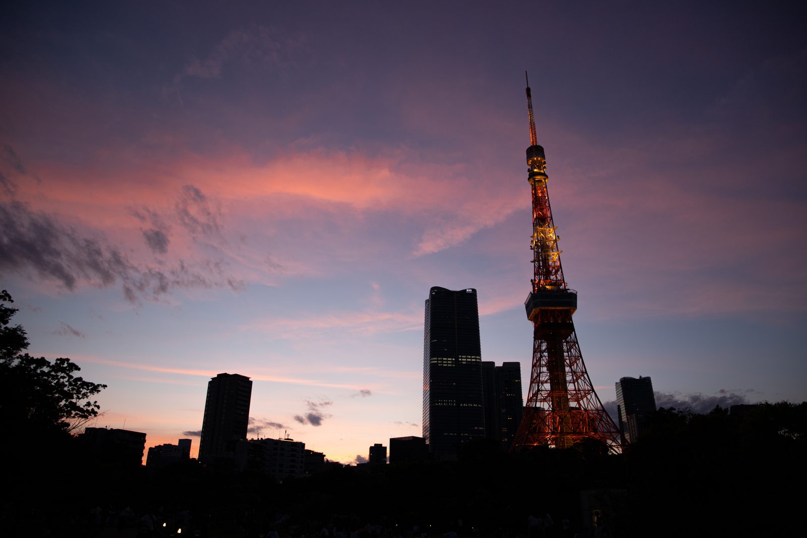 夕焼けの東京タワー